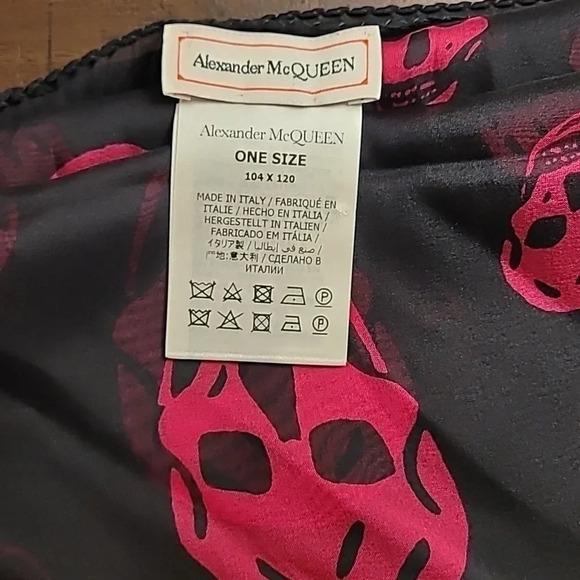 Alexander McQueen Scarf - New with Tags - Picture 4 of 6